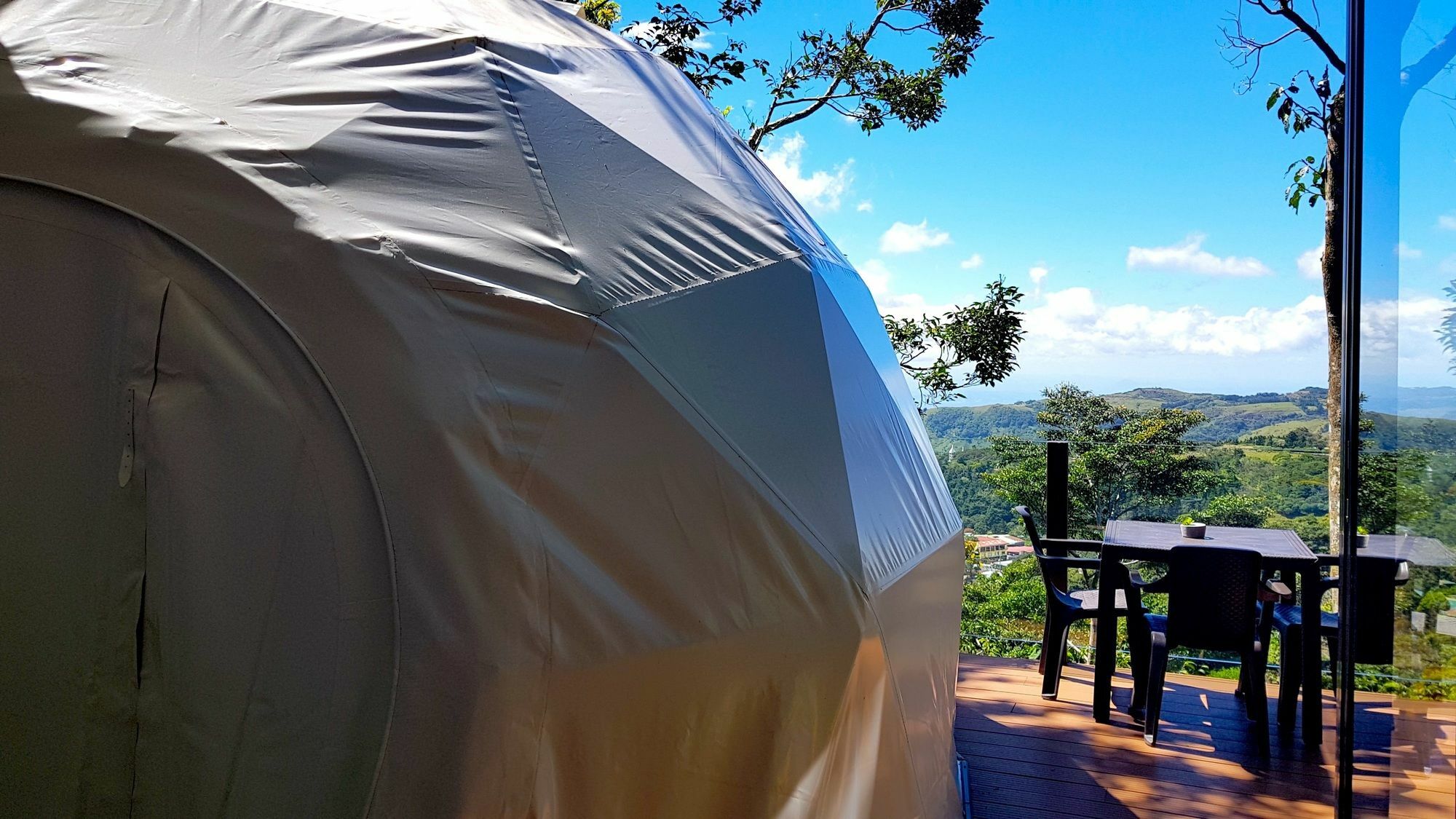 Chira Glamping Resort Monteverde Екстер'єр фото